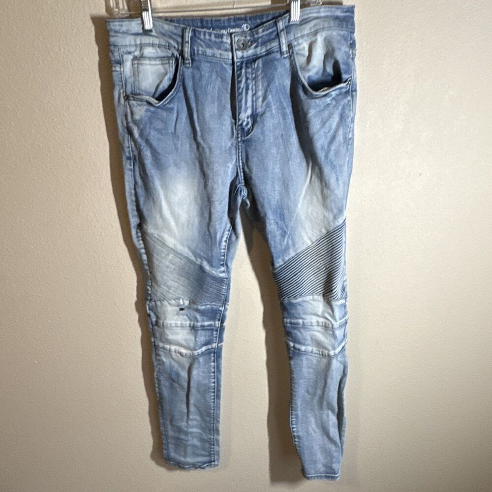 Crysp Denim Men’s Light Wash Blue Skinny Jeans Slim Fit 5-Pocket Logo